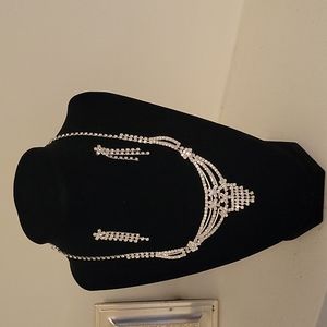 New earring and necklace set